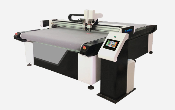 服裝布料裁切機(jī) 服裝布料裁切機(jī)